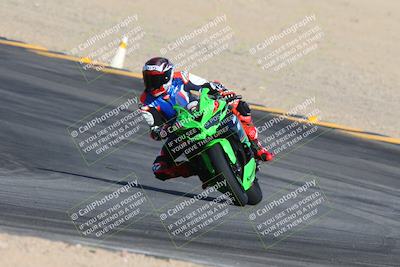 media/Nov-15-2024-CVMA Friday Practice (Fri) [[b142d29251]]/4-Group 4 and Trackday/Session 2 (Turn 10)/